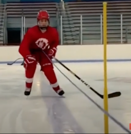 hockey training on ice 