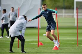 mauricio pochettino training soccer player